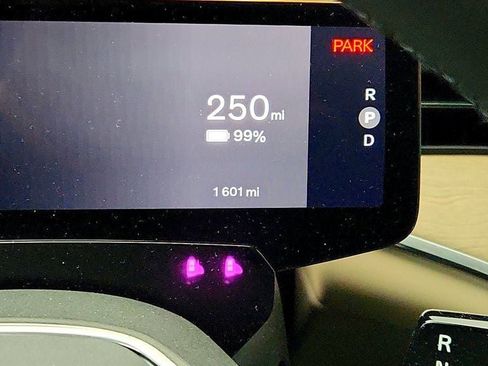 Used 2025 Volvo EX90 Ultra image 16