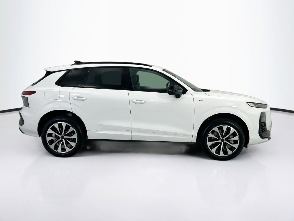 Used 2026 Audi Q3 quattro 2.0T AWD/4WD image 4