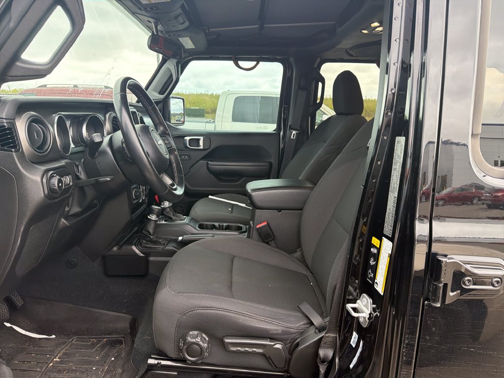 Used 2021 Jeep Wrangler Unlimited Sport AWD/4WD image 18