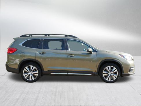 Used 2022 Subaru Ascent Limited w/ Technology Package AWD/4WD image 8