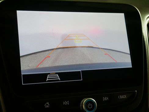 Used 2025 Chevrolet Malibu LT image 33