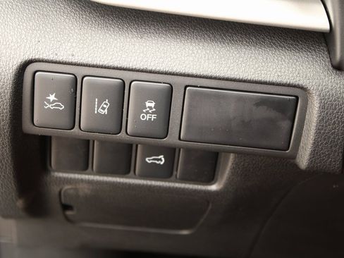 New 2025 Mitsubishi Eclipse Cross SEL image 13