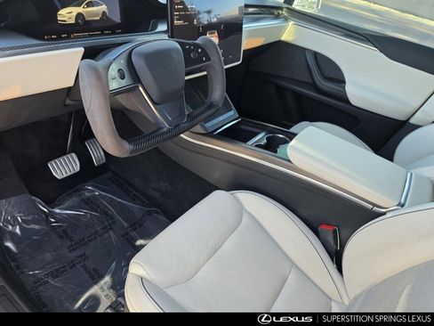 Used 2022 Tesla Model X Plaid image 13