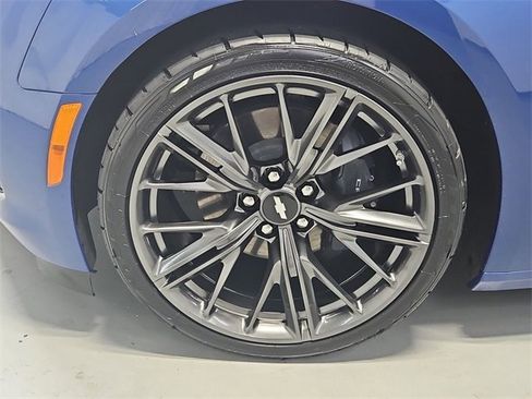 Used 2021 Chevrolet Camaro LT image 19