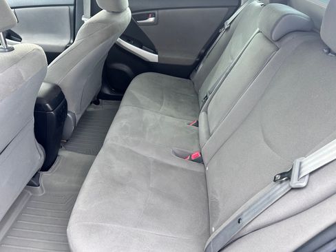 Used 2013 Toyota Prius Two FWD image 6