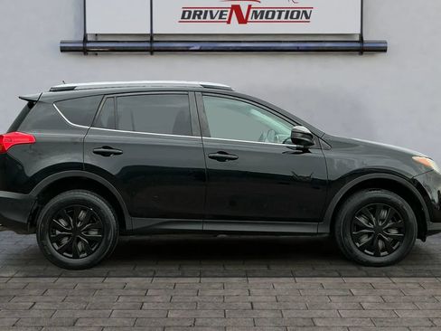 Used 2015 Toyota RAV4 LE image 3
