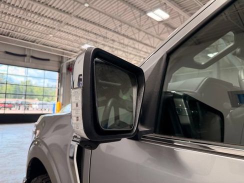 Used 2025 Ford F150 Lariat w/ Equipment Group 502A High AWD/4WD image 16