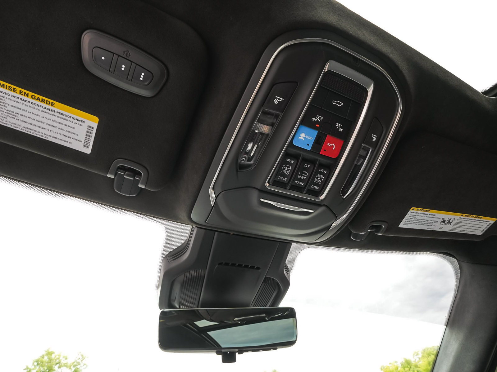 Used 2024 Jeep Wagoneer Launch Edition AWD/4WD image 30