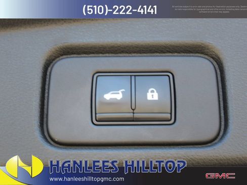 Used 2022 Nissan Pathfinder SL w/ SL Premium Package FWD image 11