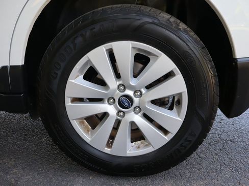 Used 2016 Subaru Outback 2.5i Premium AWD/4WD image 43