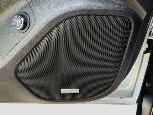 Used 2019 GMC Acadia SLT w/ LPO, Floor Liner Package FWD image 18