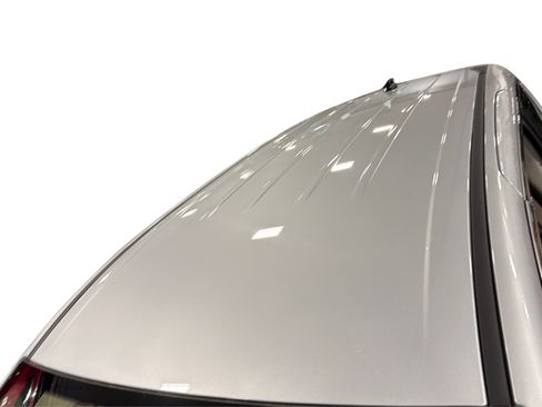 Used 2024 Chrysler Pacifica Touring-L FWD image 48