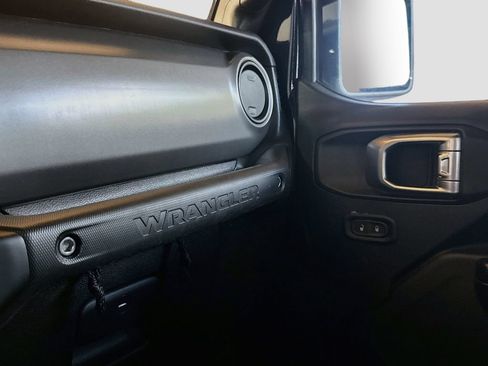 Used 2022 Jeep Wrangler Unlimited Sport w/ Sun And Sound Package AWD/4WD image 22