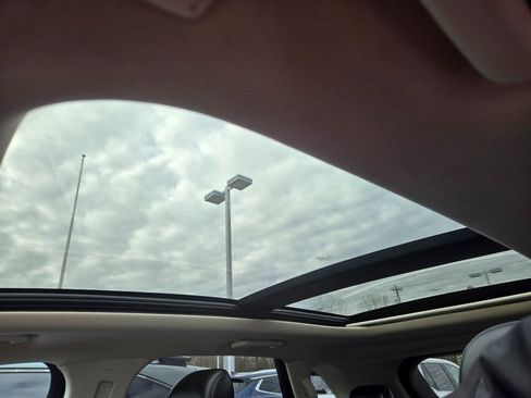 Used 2021 Ford Edge SEL w/ Convenience Package image 10