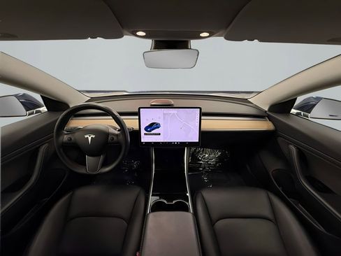 Used 2018 Tesla Model 3 Long Range image 15