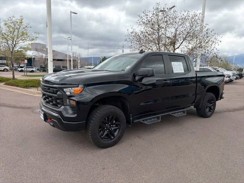 Used 2024 Chevrolet Silverado 1500 Custom Trail Boss w/ LPO, Dark Essentials Package AWD/4WD image 3