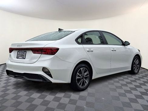 Certified 2024 Kia Forte LXS image 8