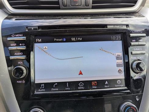 Used 2017 Nissan Murano SL image 17