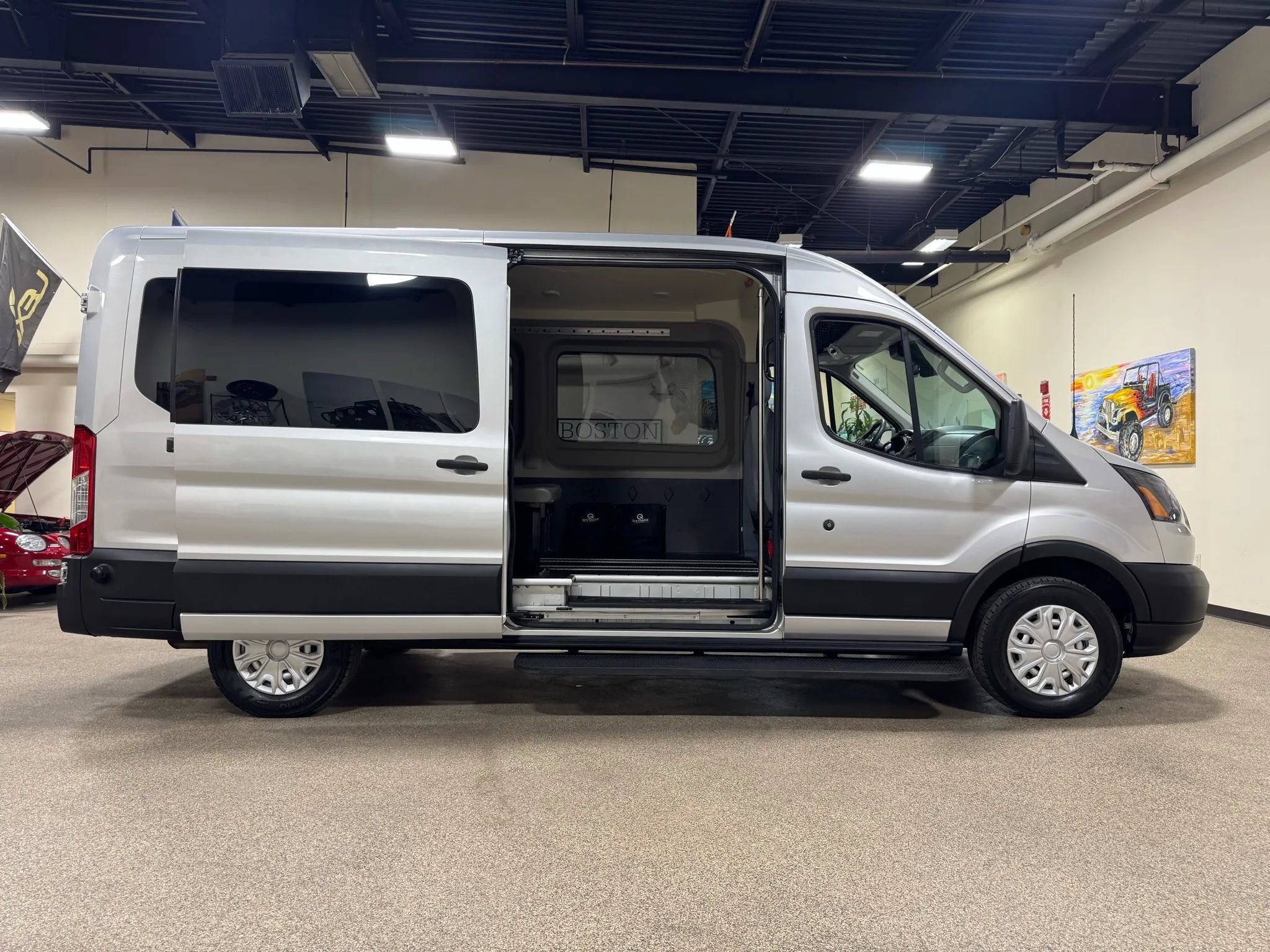 Used 2019 Ford Transit 250 148 Medium Roof RWD image 22