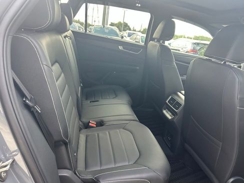 New 2026 Volkswagen Atlas Cross Sport SEL R-Line AWD/4WD image 44