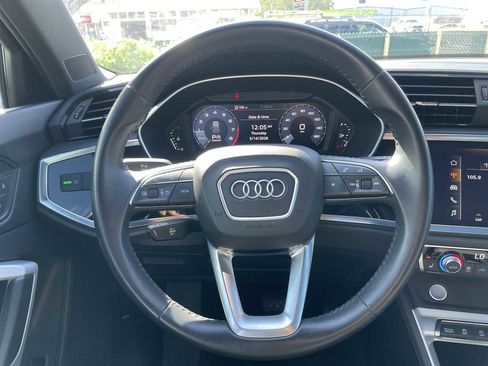 Used 2020 Audi Q3 2.0T Premium w/ Convenience Package AWD/4WD image 11
