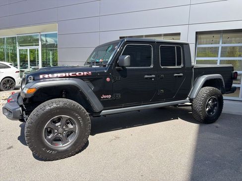 Used 2022 Jeep Gladiator Rubicon w/ Cold Weather Group image 9