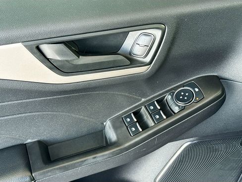 Certified 2022 Ford Escape SE w/ SE Sport Appearance Package FWD image 21