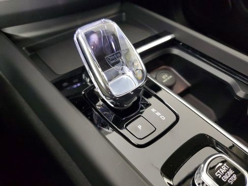 Used 2026 Volvo XC90 B5 Plus w/ Protection Package image 32