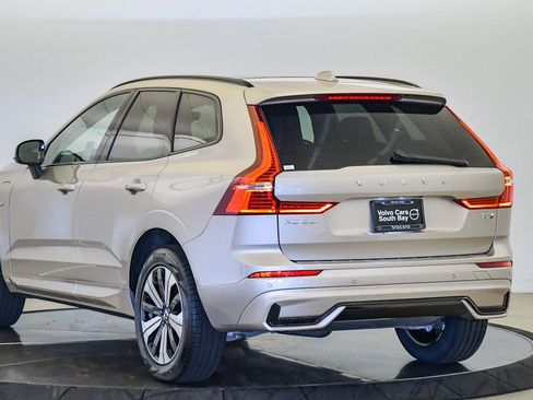 Certified 2025 Volvo XC60 T8 Core w/ Protection Package Premier image 2