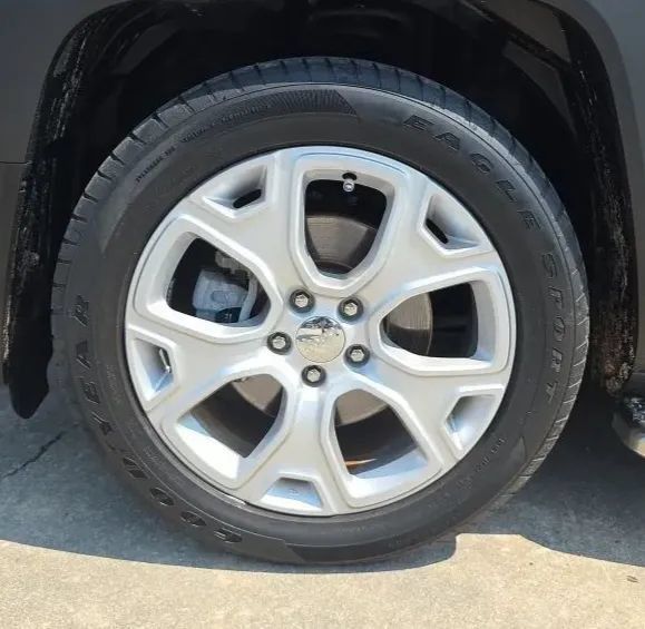 Used 2018 Jeep Renegade Limited w/ UConnect 8.4 Nav Group FWD image 53