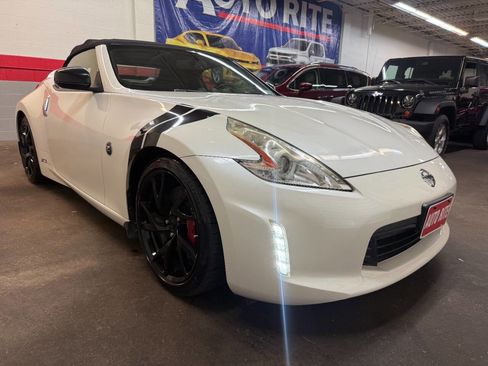 Used 2014 Nissan 370Z Touring w/ Sport Package image 6