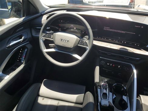 New 2025 Audi Q5 Premium Plus image 23
