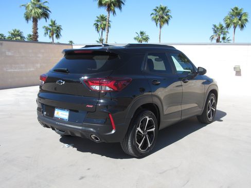 Used 2023 Chevrolet TrailBlazer RS w/ Sun and Liftgate Package AWD/4WD image 5