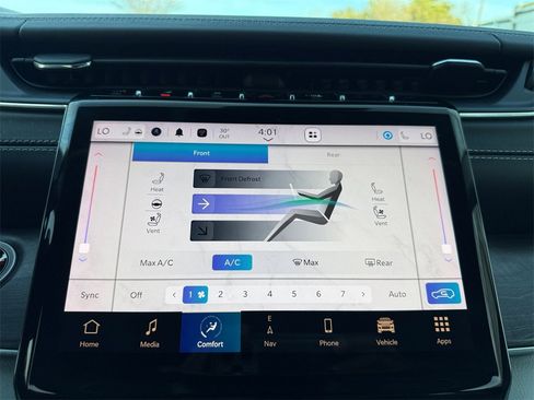 Used 2023 Jeep Grand Cherokee L Overland image 17