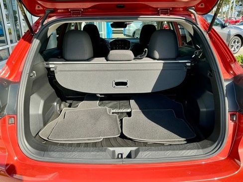 Used 2024 Subaru Crosstrek 2.0i Premium image 10