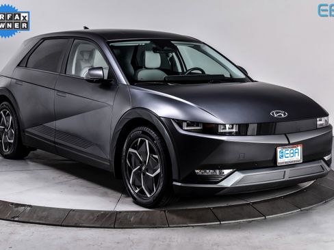 Used 2023 Hyundai Ioniq 5 SEL image 1