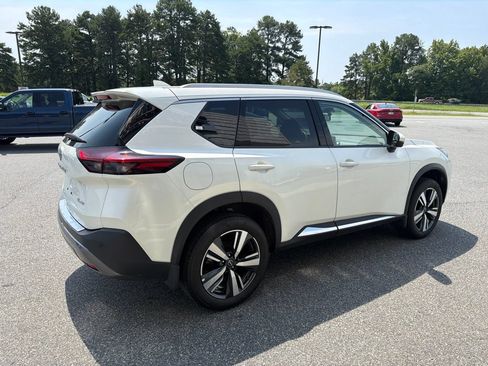 Used 2023 Nissan Rogue SL AWD/4WD image 10
