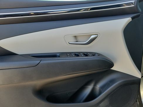 Used 2022 Hyundai Tucson SEL FWD image 11