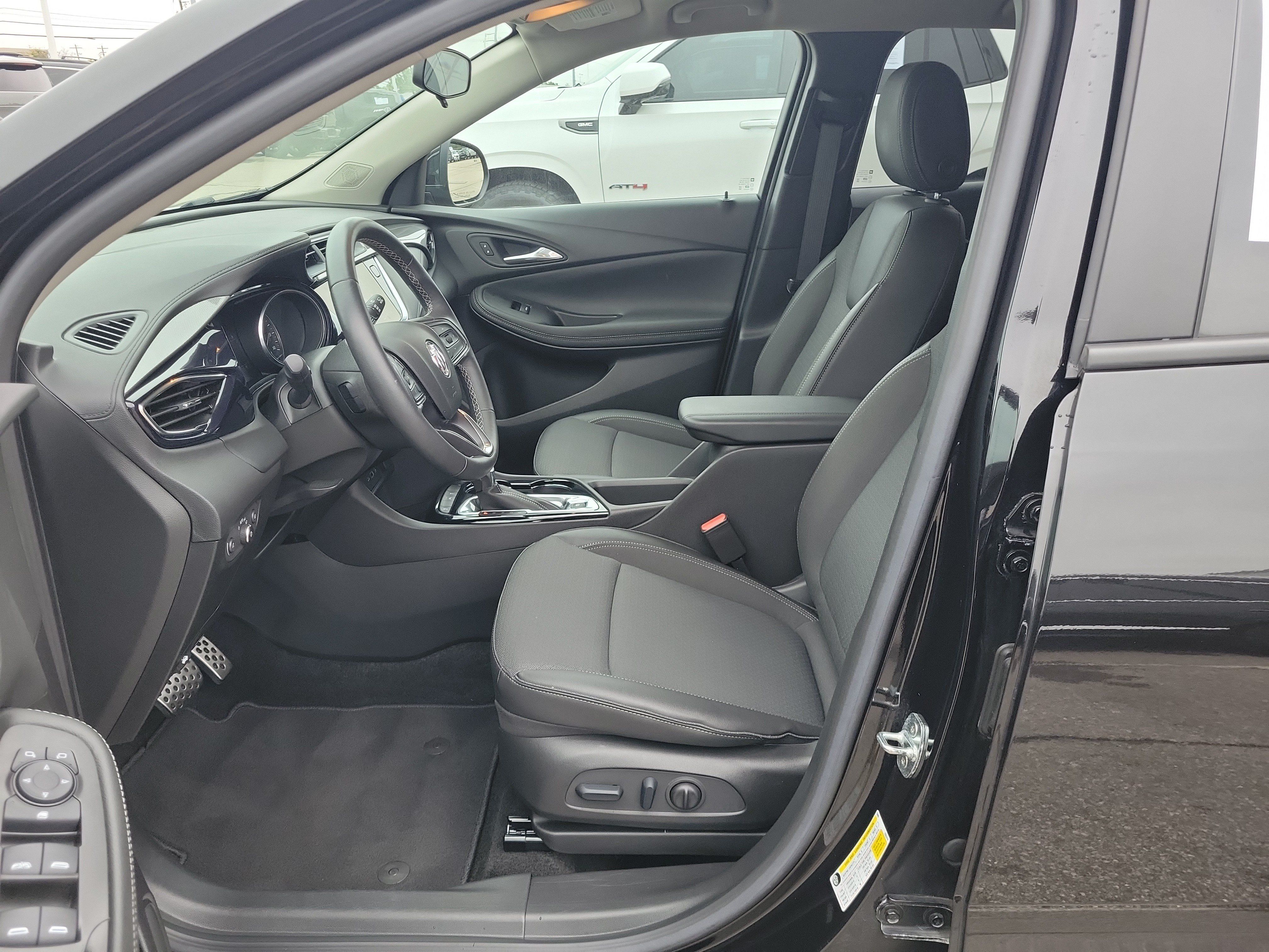 Used 2023 Buick Encore GX Select w/ Sport Touring Package FWD image 15
