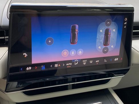 New 2026 Lincoln Nautilus Reserve image 29