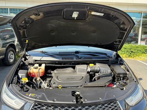 Used 2022 Chrysler Pacifica Touring-L FWD image 41