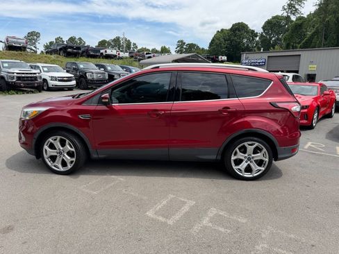 Used 2017 Ford Escape Titanium w/ Equipment Group 301A FWD image 8