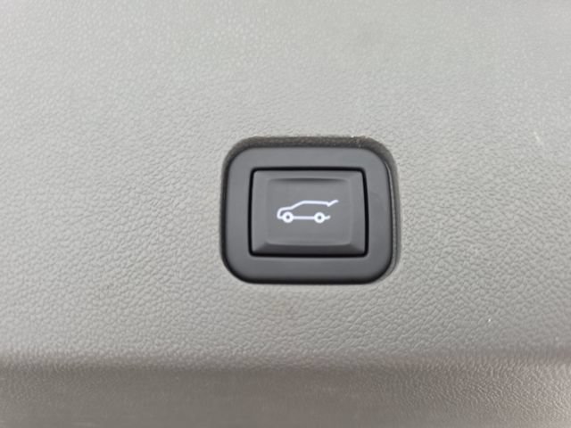 Certified 2024 Cadillac XT6 Premium Luxury w/ LPO, Floor Liner Package AWD/4WD image 33