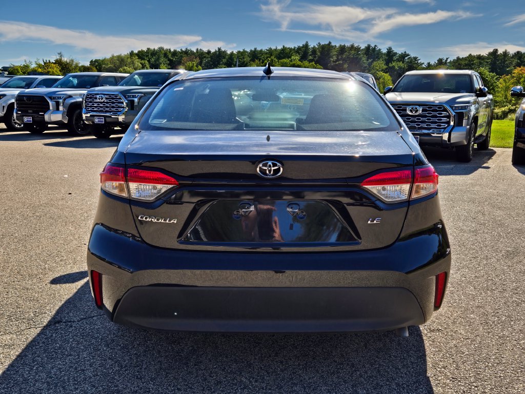 Used 2026 Toyota Corolla LE FWD image 4
