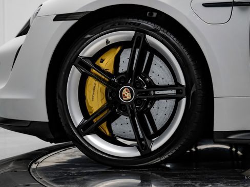 Used 2020 Porsche Taycan Turbo S image 84