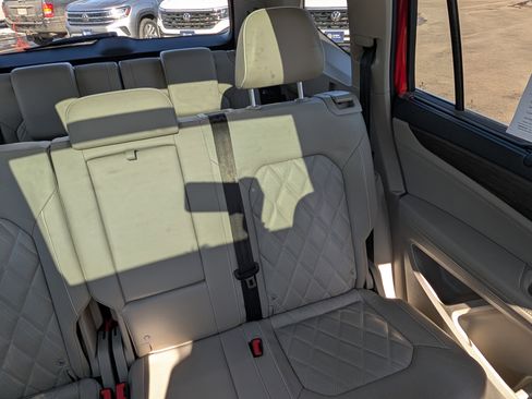 Certified 2024 Volkswagen Atlas SEL Premium R-Line image 14