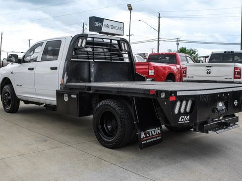 Used 2022 RAM 3500 Tradesman w/ Chrome Appearance Group AWD/4WD image 10