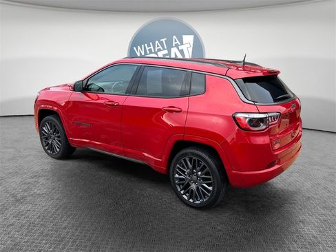 Used 2022 Jeep Compass Limited image 6