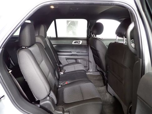 Used 2013 Ford Explorer XLT FWD image 34