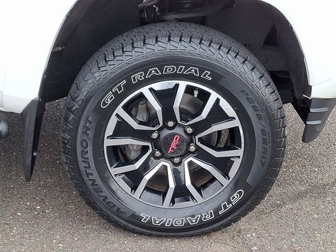 Certified 2020 Toyota Tacoma TRD Sport image 8